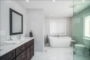 Renovated primary bathroom - Country homes for sale and luxury real estate including horse farms and property in the Caledon and King City areas near Toronto