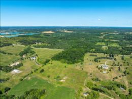 Top Of The World, Caledon, Ontario - Country homes for sale and luxury real estate including horse farms and property in the Caledon and King City areas near Toronto